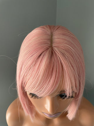 "Nia" - Short Baby Pink Bob Wig