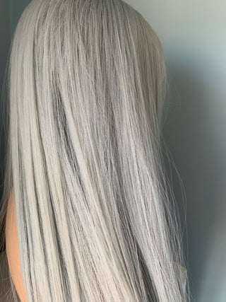 "Winny" - Long Straight Grey Silver Wig with Bangs
