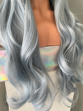 "Azura" - Perruque Bob Lace Front Droite Soyeuse Bleue