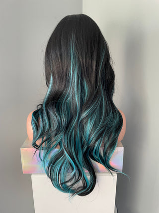 "Misty" - Perruque Synthétique Bleu Menthe Glacée